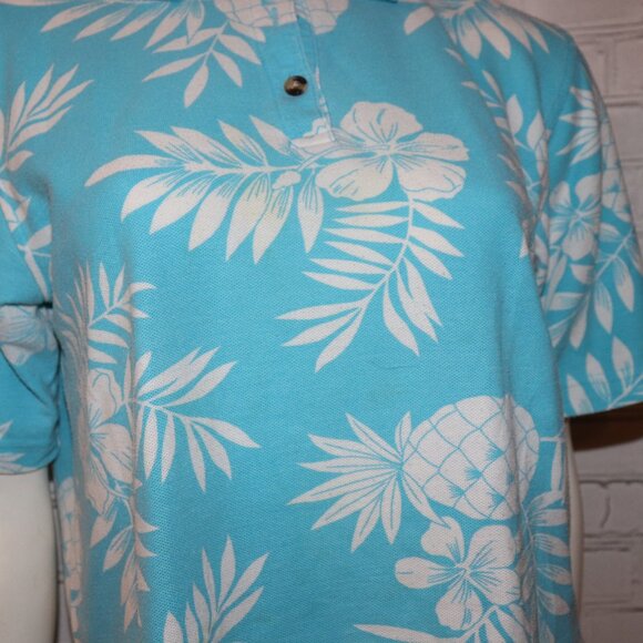 🍍💙🌊 C.B. Casual Tee · Pineapple Print · Petite Medium - Picture 4 of 6